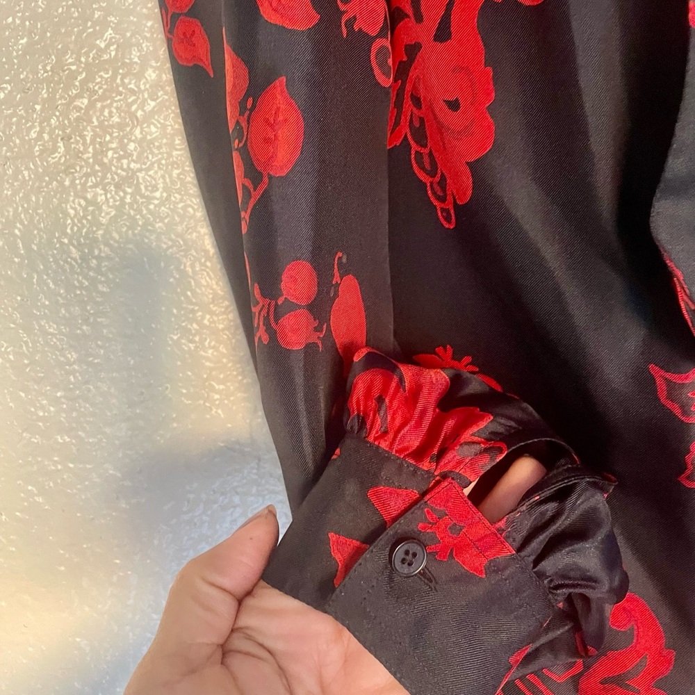 TORY BURCH Black & Red Floral Tie-Neck Blouse, NWT. - Picture 3 of 9